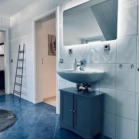 Apartamento Lindenallee Ii Modernes Dg-apartment *